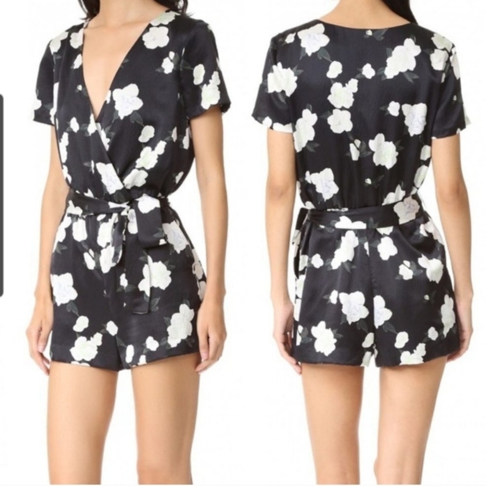 Club Monaco Silk Zemphira Black White Floral Romper Womens Size 8